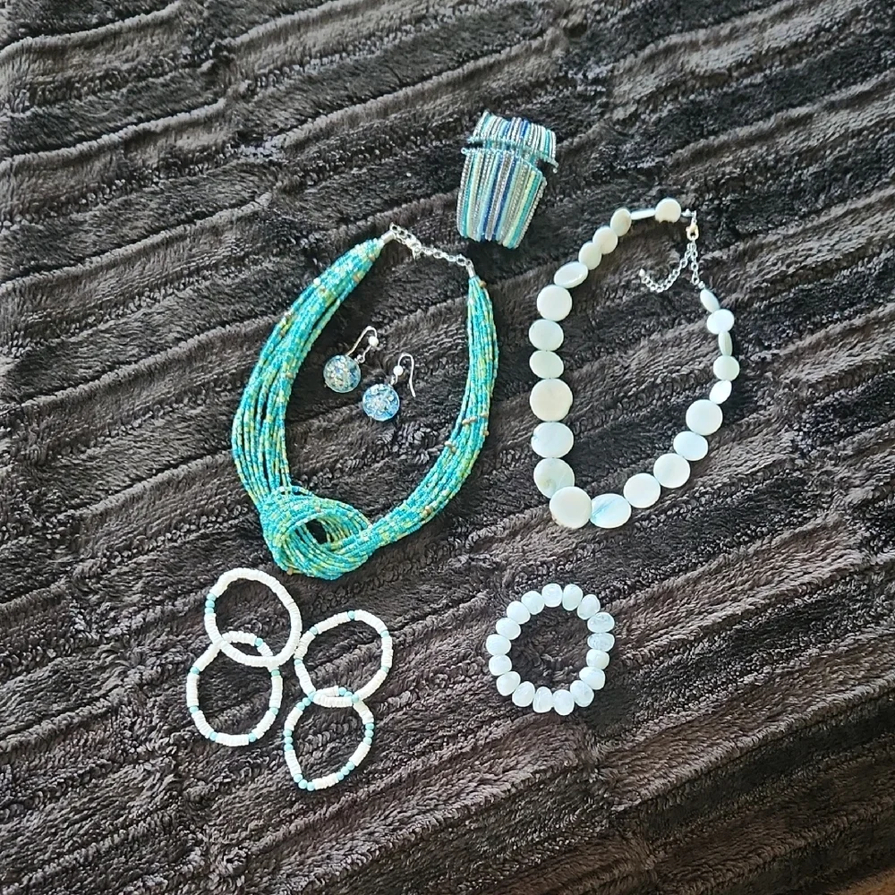 Good Value, Resell Seperately, Wearable Beachy/boho Mix & Match Jewelry Ensemble